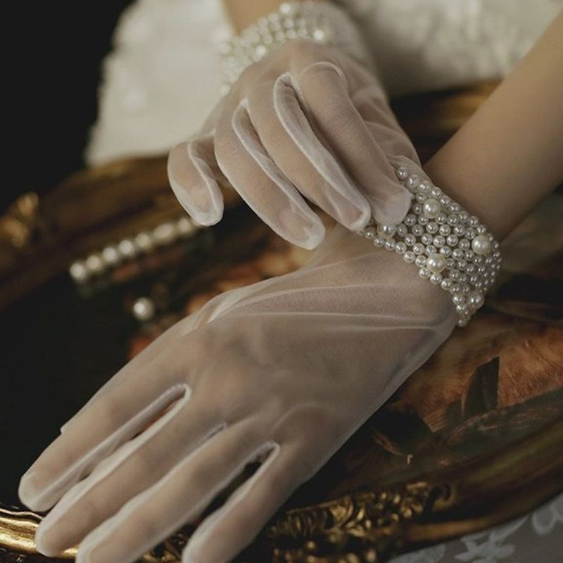 Tulle Short Satin Gloves With White Pearl